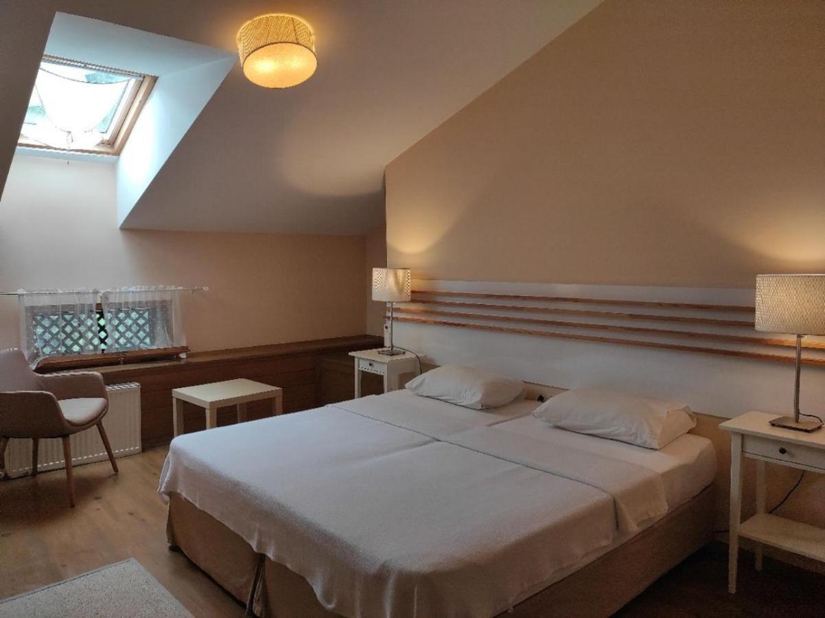 Camlihemsin Tasmektep Hotel Екстер'єр фото